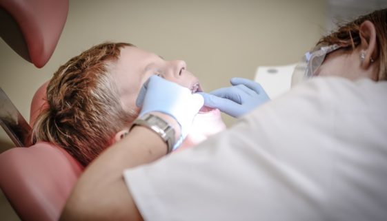 dentistflossing